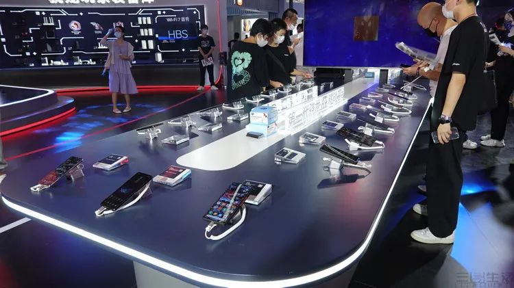 手機、汽車、游戲等廠商齊聚成都驍龍嘉年華 前沿科技全曝光